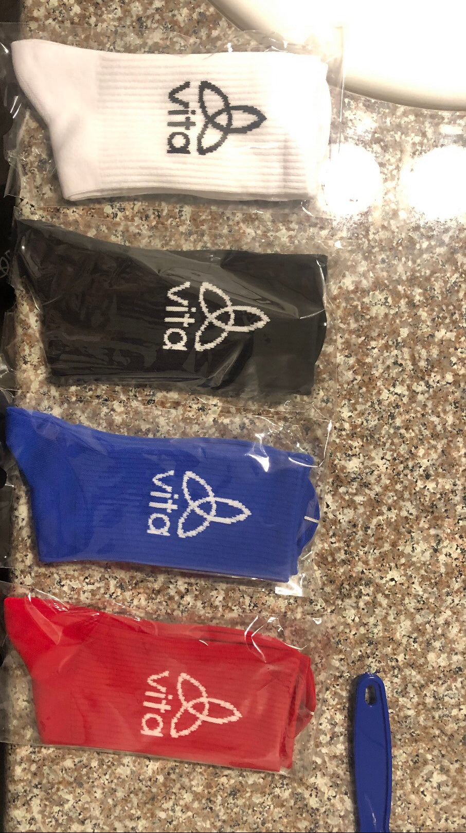 Vita Moisture Control Crew Socks